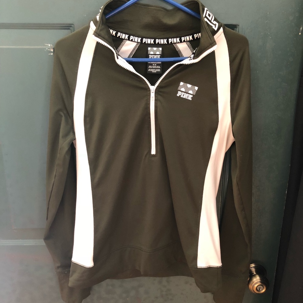 Pink unlimite half zip sweatshirt 👛💕🤫